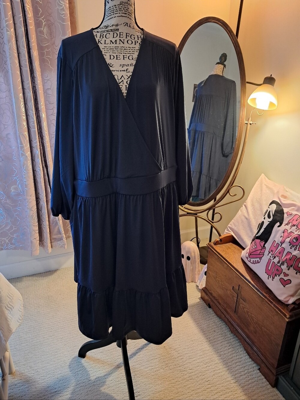 Torrid Stretchy V-Neck Long Sleeve Tiered Women’s Dress - Navy Sz 3